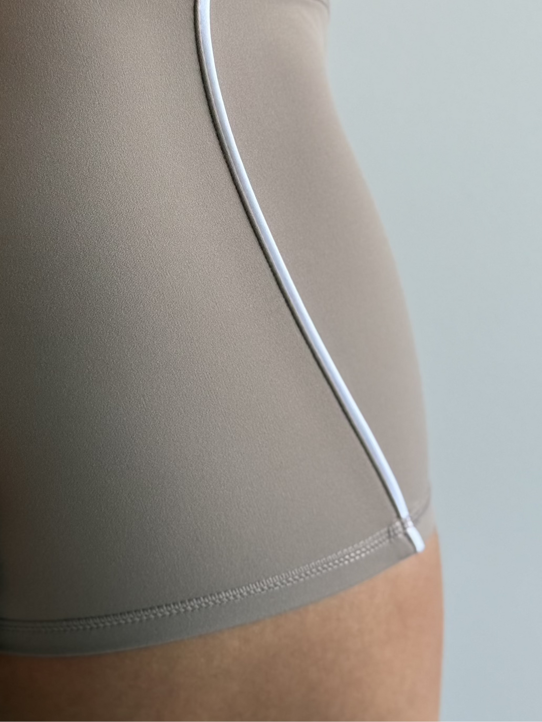 Short Riu